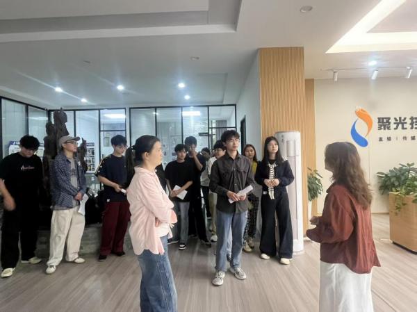 "C:\Users\王潔\Desktop\新建文件夾\圖片2600.jpg"